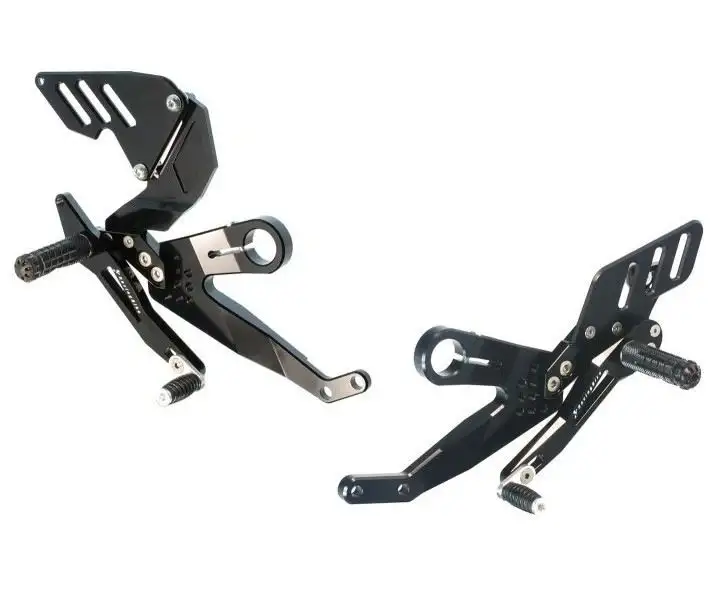 Pedane arretrate Racingbike per Yamaha MT-01 05-11 con poggiapiede fisso colore nero