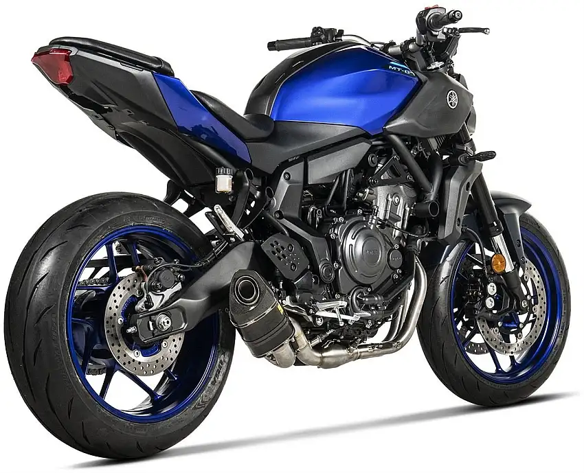 Scarico completo Akrapovic Racing non omologato con collettori in acciaio e terminale in carbonio per Yamaha MT-07 2025