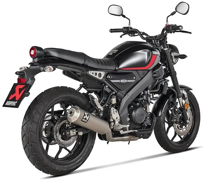 Scarico completo Akrapovic Racing omologato Euro 5+ con collettori in acciaio inox e terminale in titanio per Yamaha XSR 125 2025