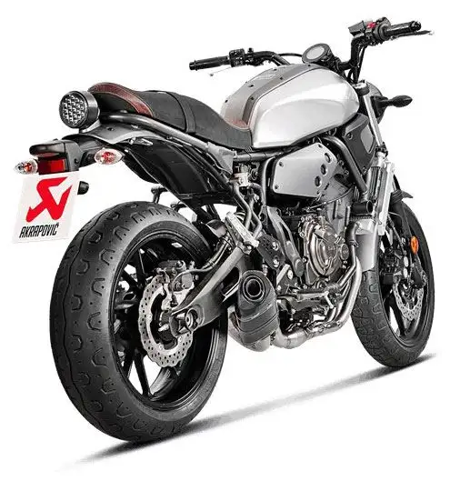 Scarico completo Akrapovic Racing non omologato con collettori in acciaio e terminale in carbonio per Yamaha XSR 700 X Tribute 16-24