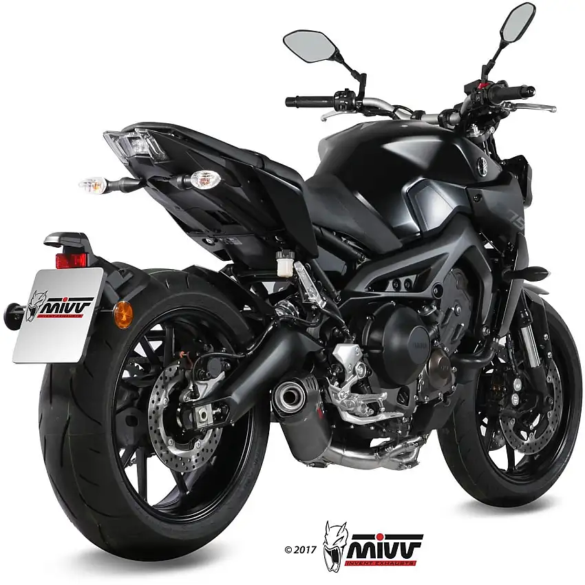 Scarico completo Mivv OVAL omologato carbonio con fondello in carbonio per Yamaha MT-09 13-20