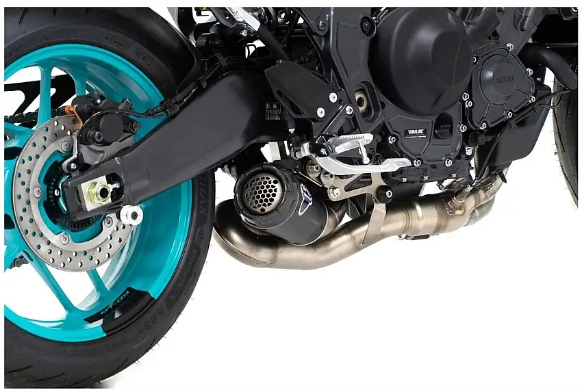 Scarico completo Termignoni non omologato con collettori in acciaio inox e terminale in titanio nero con fondello in alluminio CNC per Yamaha MT-09 21-25