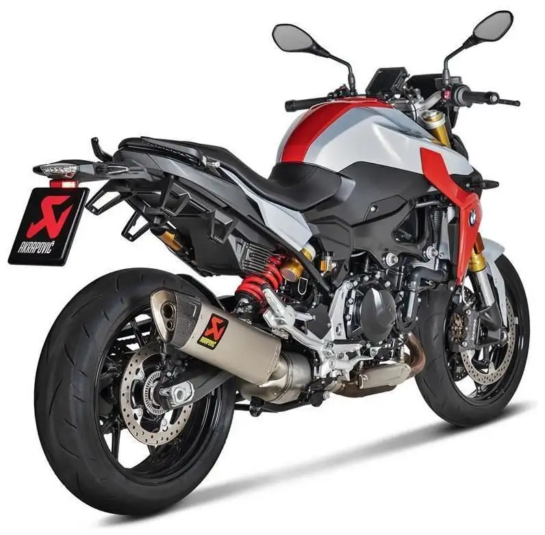 Terminale di scarico Akrapovic omologato in titanio con fondello in carbonio per BMW F 900 R 20-24
