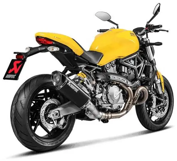 Terminale di scarico Akrapovic non omologato in titanio foderato nero con fondello in carbonio per Ducati Monster 821 17-20