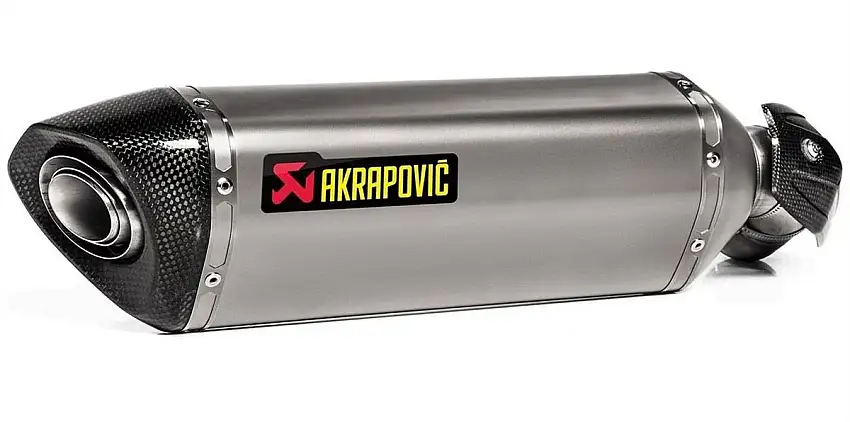 Terminale di scarico Akrapovic omologato in titanio con fondello in carbonio per Kawasaki Ninja 1000 SX 20-24