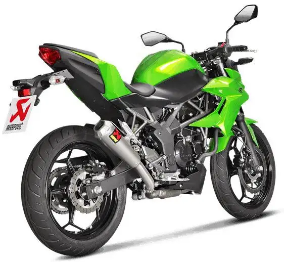 Terminale di scarico Akrapovic non omologato in titanio per Kawasaki Z 125 19-25