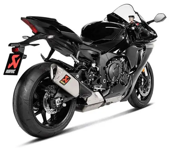 Terminale di scarico Akrapovic omologato in Titanio per Yamaha R1 M 15-23