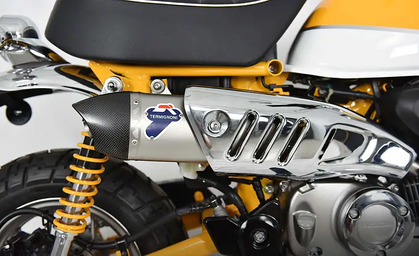 Terminale di scarico Termignoni non omologato in acciaio inox con fondello in carbonio per Honda Monkey 125 18-22