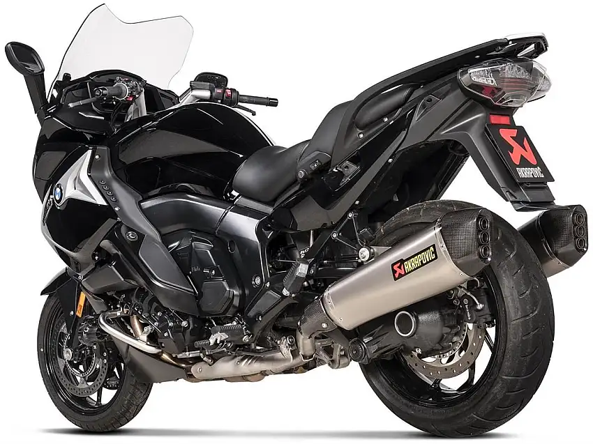 Terminali di scarico Akrapovic omologati in titanio con fondello in carbonio per BMW K 1600 GTL 21-23 (COPPIA)