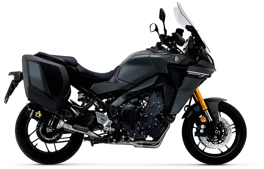 Terminale di scarico Arrow Thunder alluminio Dark con fondello carby omologato per Yamaha MT-09 Tracer 900 21-24