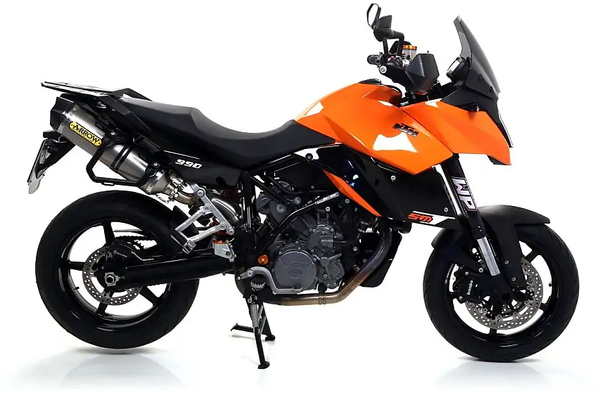 Terminali di scarico Arrow Race-Tech alluminio (Dx+Sx) con fondello carby omologato per KTM 990 Supermoto T 09-13